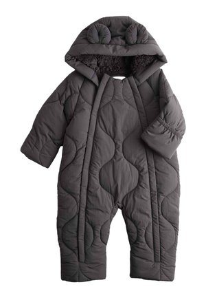 Mørkegrå polstret babydragt med hætte, der har to runde ører og quiltet tekstur, designet til varme og komfort.