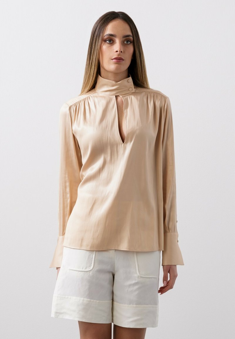 #300 AURORA BLOUSE (BEIGE)