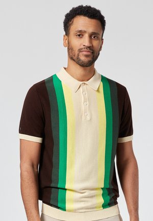 Gehaakte polo met horizontale strepen in tinten bruin, groen en geel. Met kraag, voorzien van knoopsluiting en geribde mouwen.