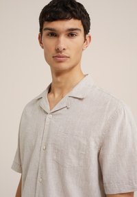 WE Fashion THE LINEN - Camisa - beige