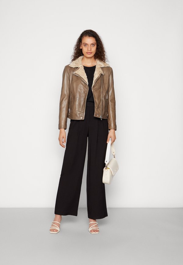 TAMANA RACHELLE  - Jumper2