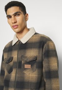 Quiksilver TOLALA - Veste polaire - tannin