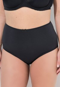 Hoge taille zwarte katoenen onderbroek met een gladde textuur, voorzien van een klein centraal strikje bij de taille en elastische afwerking.