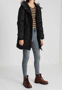 Vero Moda Płaszcz zimowy