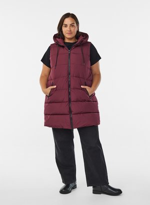 Zizzi, Vest - windsor wine