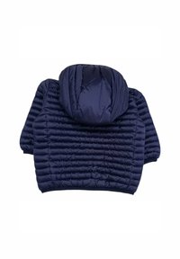 Giubbotto imbottito blu navy con cappuccio, caratterizzato da texture a costine orizzontali e polsini elasticizzati. Materiale leggero, adatto per il freddo.