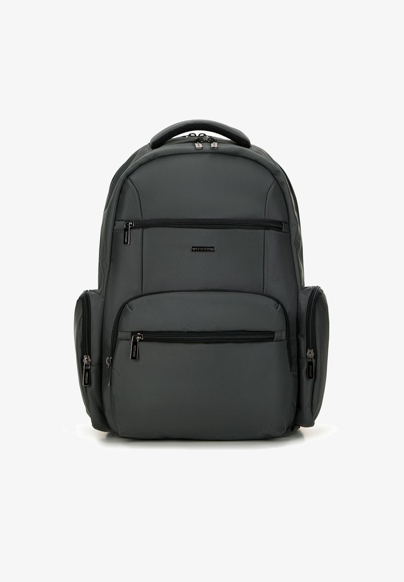 Sac à dos gris avec plusieurs compartiments zippés, dos rembourré et bretelles réglables. Fabriqué en tissu texturé durable avec un accent logo.