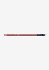 Evidenziatore labbra Babor nella tonalità nude berry, con un design a matita in legno sottile, punta appuntita e base nera per una facile applicazione.