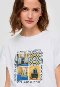 s.Oliver MIT KAPPÄRMELN - T-shirt print - weiß