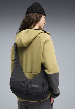 Puma, PUMA.BL 15 L MITTELGROSSE HOBO-BAG UNISEX - Bandolera - black