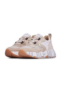 Voile Blanche Trainers - beige