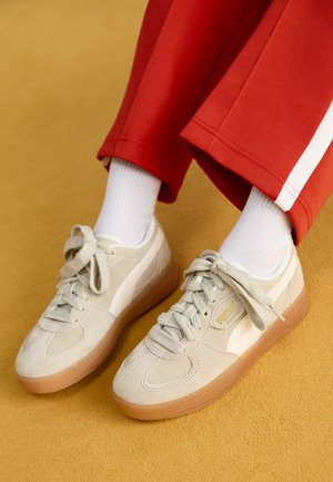 Baskets basses - light grey