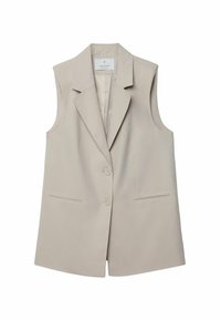 Chaleco beige sin mangas con un diseño a medida, dos bolsillos frontales y cierre de botones. Textura suave con solapas de pico y estilo minimalista.