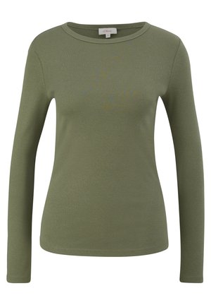 Chemise à manches longues de couleur vert olive, fabriquée dans un tissu doux. Dotée d'un col rond et d'une coupe ajustée, avec des coutures soignées et sans motifs.