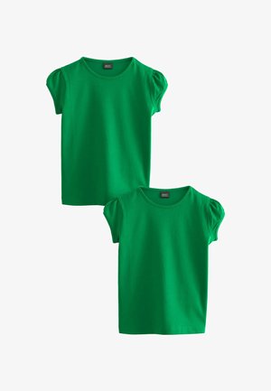 T-shirt verde a maniche corte con scollatura rotonda e maniche a sbuffo. Realizzato in cotone con una texture liscia, presenta un orlo cucito e un'etichetta.
