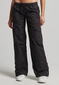 Superdry & Co Cargobroek - black
