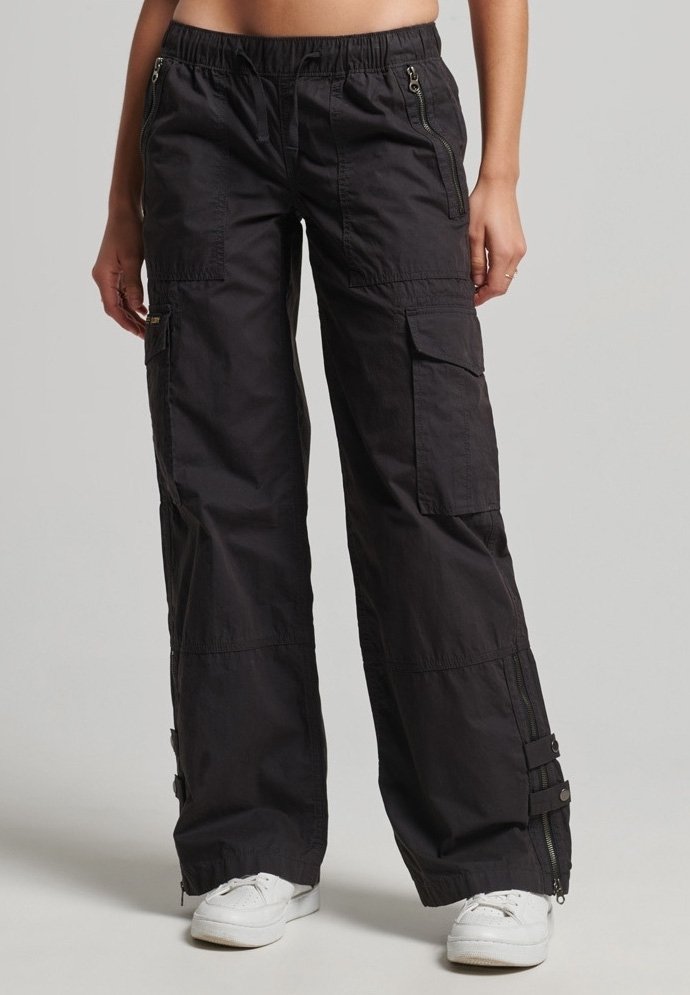 Superdry & Co Cargobroek - black