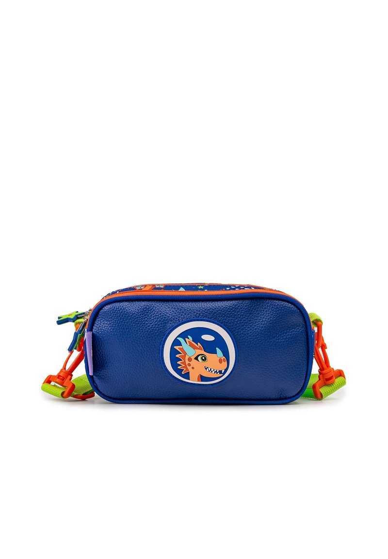 Kleine rechteckige blaue Tasche mit orangefarbenem Reißverschluss, grünem Tragegurt und einem Cartoon-Kopf eines orangenen Dinosauriers innerhalb eines blauen Kreises auf der Vorderseite.