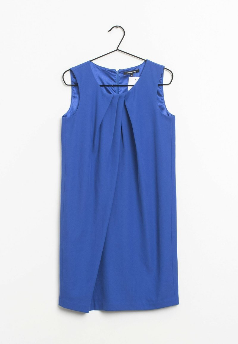 Blaues ärmelloses Kleid mit einer plissierten Vorderseite, gefertigt aus glattem Stoff. Verfügt über einen Reißverschluss auf der Rückseite und ein minimalistisches Design.