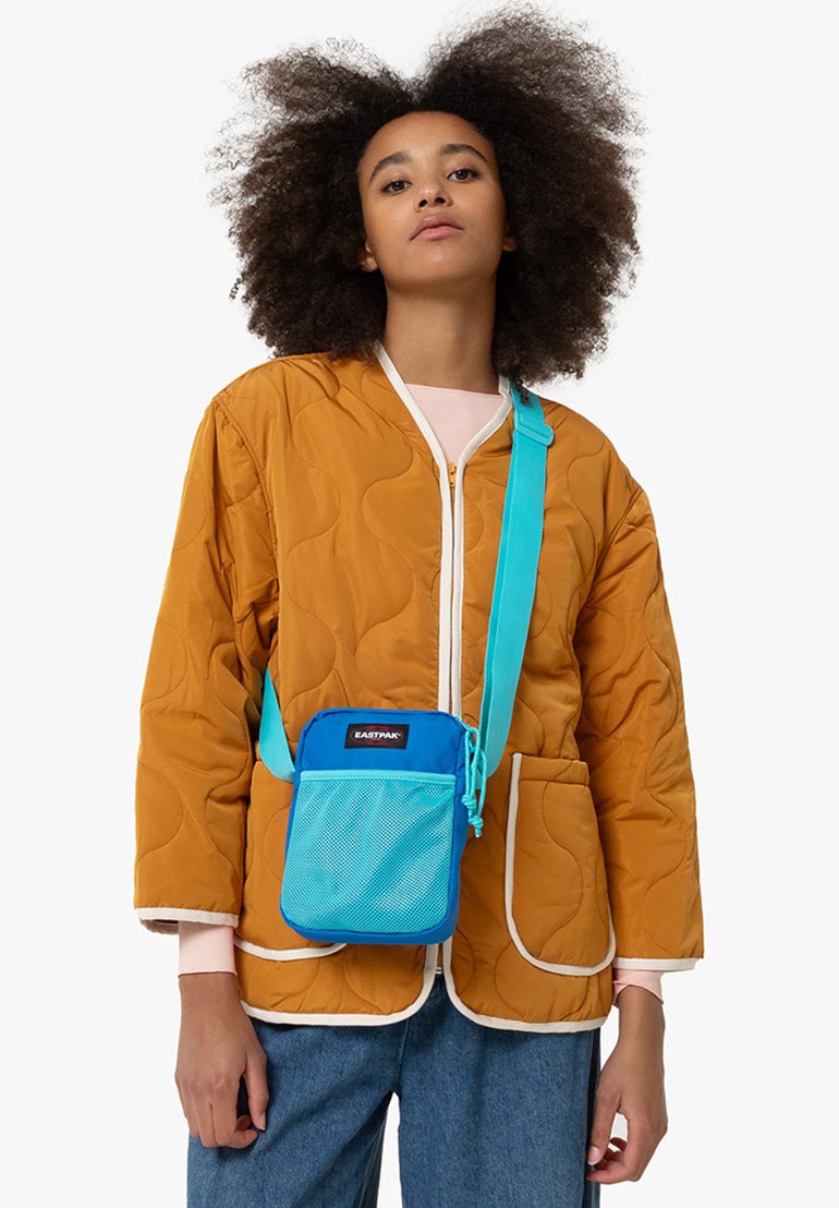 Eastpak THE ONE POWR - Trolley - powr block blue