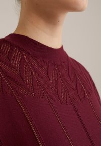 WE Fashion Stickad tröja - bordeaux