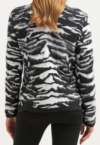 Saint Tropez Neuletakki - black