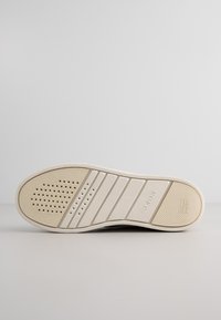 Geox D SKYELY A biały