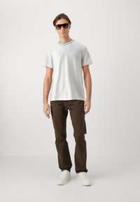 Lacoste T-shirt basic - white