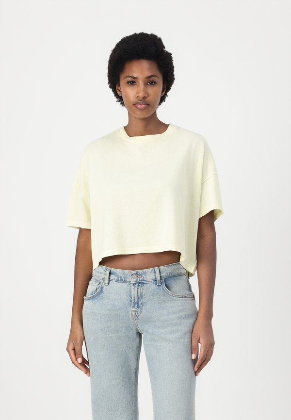 OUKY - Basic T-shirt - creme anglaise vintage