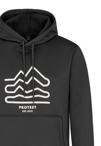 Zwarte hoodie met een kangaroo zak aan de voorkant, met een witte grafische afbeelding van berglijnen en het woord "PROTEST" eronder.