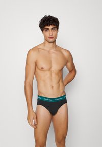 Calvin Klein Underwear HIP BRIEF 3 PACK COTTON STRETCH - Cuecas - black