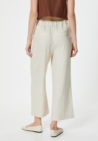 Koton Pantalon classique - beige