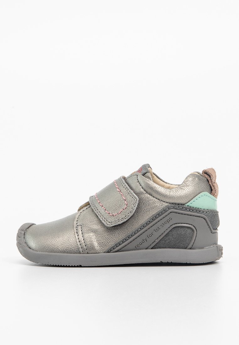 Gioseppo Sneakers laag zilverkleurig Gioseppo Sneakers laag zilverkleurig