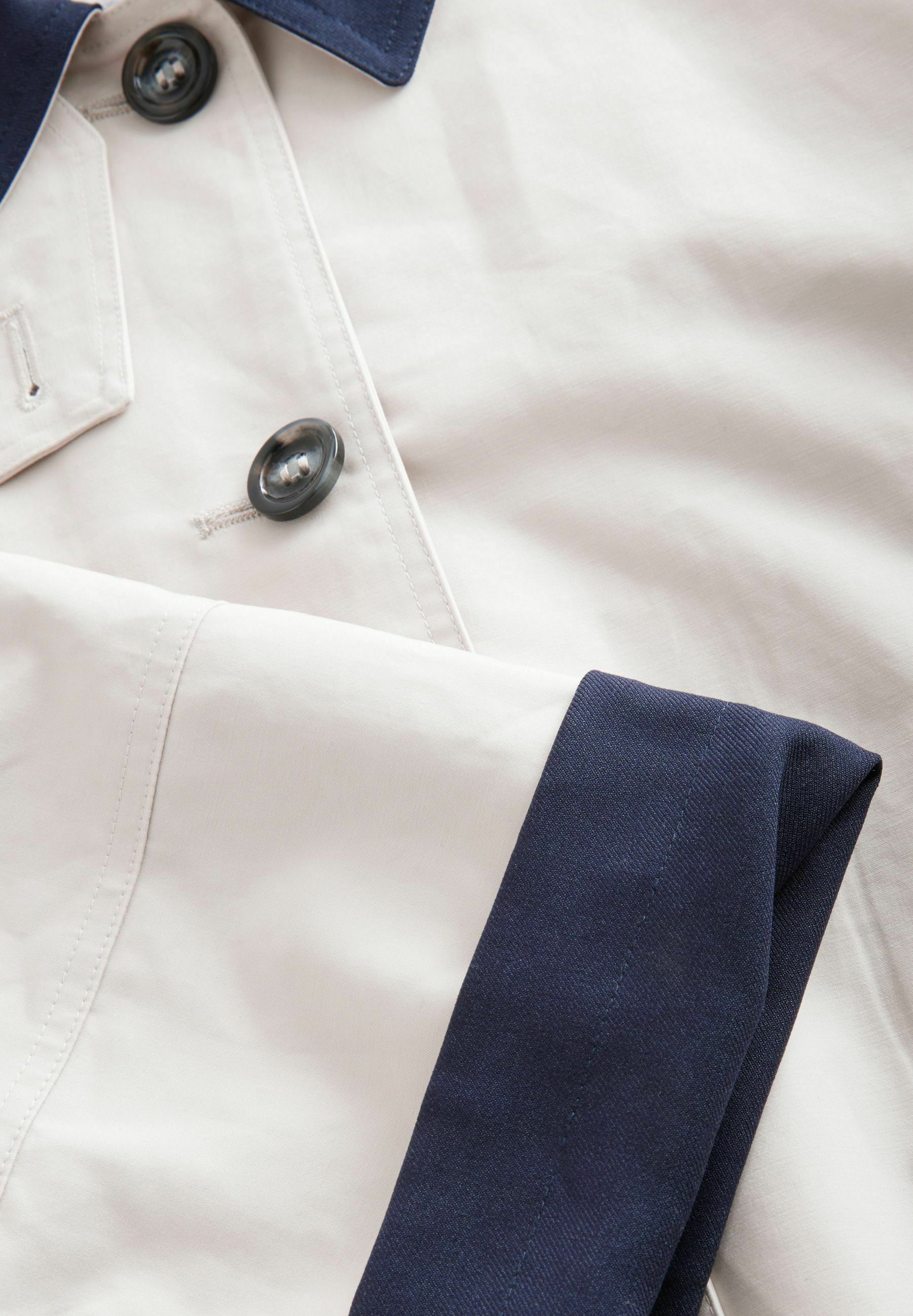 【海外限定】Sandro 綿ジャケット☆Contrast-Collar Button-Down エンボス風ウールジャージー ジャケット | Falconeri