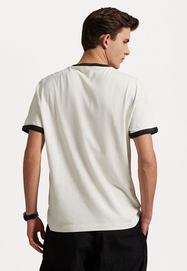 Classic Fit Jersey Graphic T-Shirt - Print T-shirt - nevis3