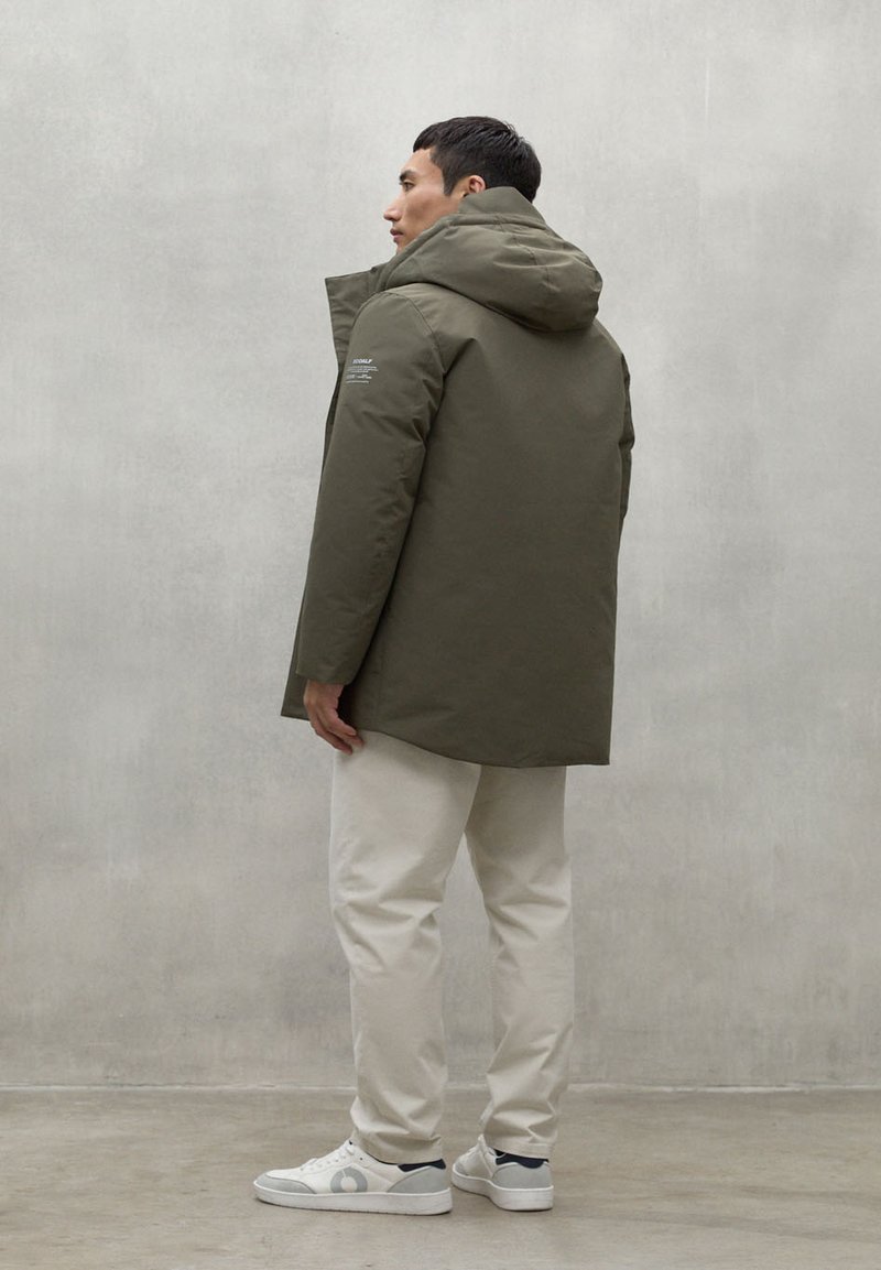 Ecoalf Chaqueta de invierno green/verde oliva