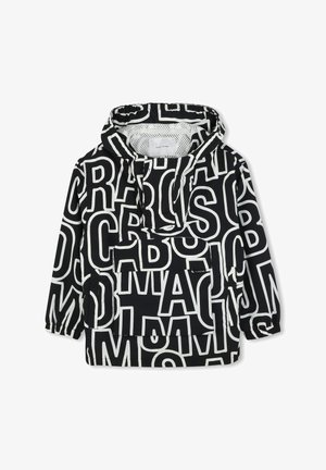 Zwarte pulloverjas met grote witte hoofdletters. Inclusief een capuchon, elastische manchetten en een voorzak met een logo-label.