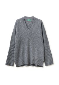 Pullover grigio a scollo a V realizzato in morbido tessuto a maglia, con polsini e orlo a coste, dal taglio rilassato e spalle scese.