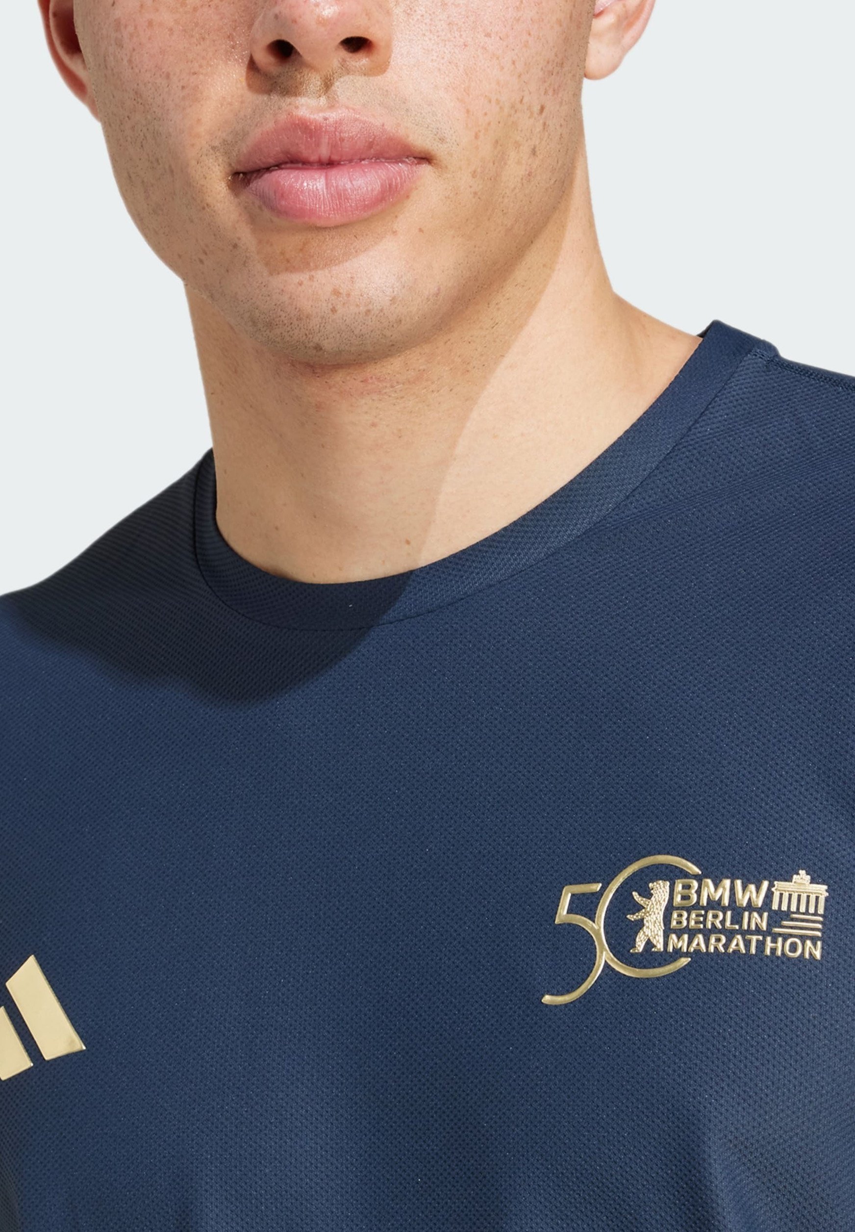 adidas Performance BMW BERLIN MARATHON Long sleeved top aurora