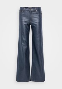 Brede broek van donkerdenim met een gladde textuur, voorzakken en een klassieke knoop- en ritssluiting. Minimalistisch design zonder zichtbare patronen.