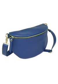 Sac bandoulière en cuir bleu de forme arrondie, avec une fermeture à glissière dorée et une surface texturée. Comprend une sangle réglable et des éléments en métal.