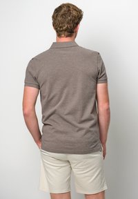 Thumbnail Image 3