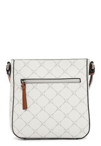 Bílá kožená crossbody taška s geometrickým vzorem, černým okrajem a přední kapsou na zip s hnědým popruhem.