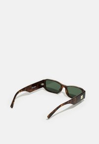 Le Specs TRES GAUCHE - Lunettes de soleil - tort