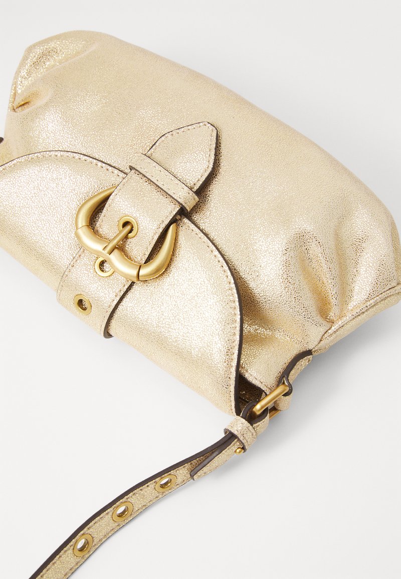Pochette Satin Noir Années 60 Avec Chaînette Dorée - Occasion Vintage