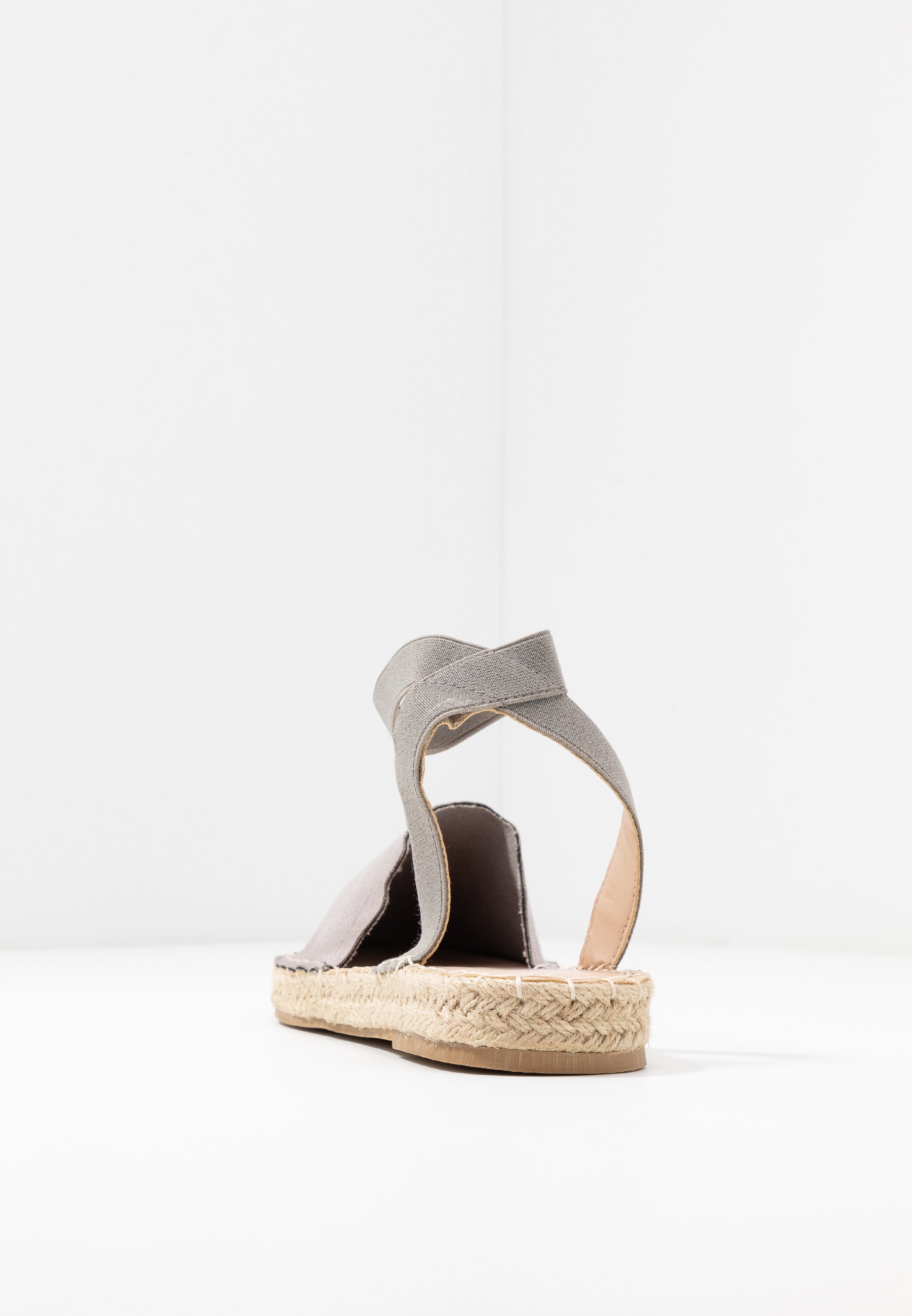 wide fit espadrilles uk