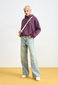 New Balance SPORT ESSENTIALS HOODIE - Ikdienas džemperis - plum brown