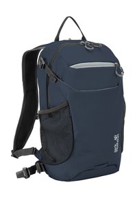Sac à dos Jack Wolfskin bleu marine avec poches latérales en mesh noir, bretelles rembourrées, poignée supérieure et plusieurs compartiments zippés.