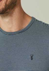Next SET - Nattplagg set - blue fine stripe   navy