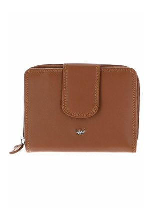 Portefeuille en cuir marron avec rabat cousu, compartiment zippé et petit emblème argenté au centre avant.